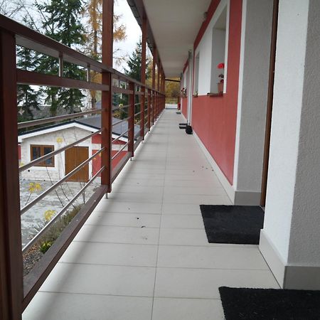 Hotel Harmonia Partizanska lupca Exterior foto
